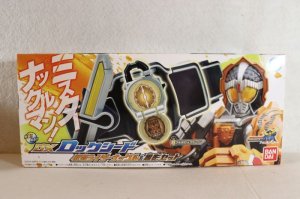 Photo1: Kamen Rider Gaim / DX Lockseed Kamen Rider Knuckle & Kurokage Set with Package (1)