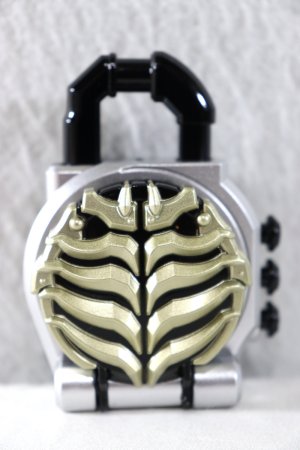 Photo23: Kamen Rider Gaim / CSM Complete Selection Modification Lockseed Hellheim Set with Package (23)