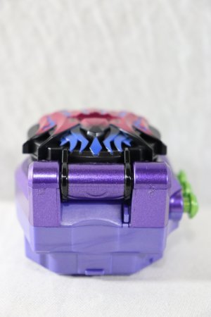 Photo32: Kamen Rider Gaim / CSM Complete Selection Modification Lockseed Hellheim Set with Package (32)