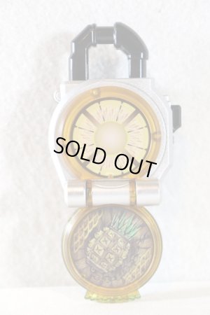 Photo4: Kamen Rider Gaim / DX Pine Lockseed & Lockseed Holder Ser with Package (4)