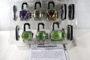 Photo2: Kamen Rider Gaim / CSM Complete Selection Modification Lockseed Kureshima Set with Package (2)