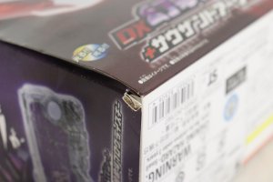 Photo12: Kamen Rider Ex-Aid / DX Genm Musou Gashat + Thousand Ark & Dan Kuroto Progrise Key with Package (12)