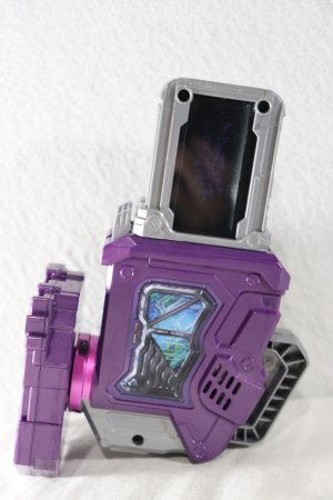 Photo5: Kamen Rider Ex-Aid / DX Genm Musou Gashat + Thousand Ark & Dan Kuroto Progrise Key with Package (5)