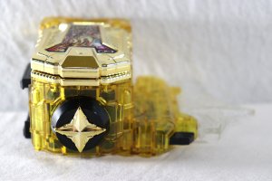 Photo5: (Damaged) Kamen Rider Ex-Aid / DX Hyper Muteki Gashat Used (5)