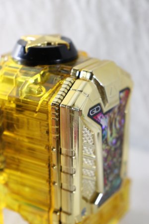 Photo7: (Damaged) Kamen Rider Ex-Aid / DX Hyper Muteki Gashat Used (7)