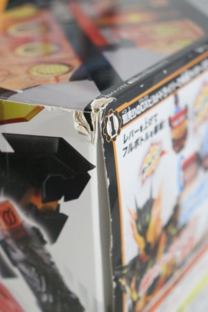 Photo10: Kamen Rider Build / DX Cross-Z Magma Knuckle with Package (10)