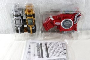 Photo2: Kamen Rider Build / DX Full Full Rabbit Tank Bottle & Hazard Trigger Set with Package (2)