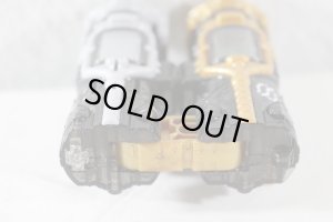 Photo7: Kamen Rider Build / DX Full Full Rabbit Tank Bottle & Hazard Trigger Set with Package (7)