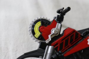 Photo8: Kamen Rider Build / DX Build Phone & DX Lion Full Bottle Used (8)