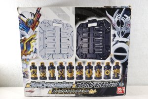 Photo1: Kamen Rider Build / DX Last Pandora Panel White & Last Pandora Panel Black & Black Lost Full Bottle Set with Package (1)