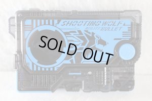 Photo10: (Damaged) Kamen Rider Zero-One / DX A.I.M.S Shotriser & Shooting Wolf Progrise Key Set with Package (10)