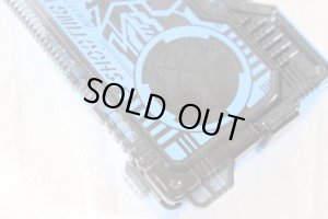 Photo16: Kamen Rider Zero-One / DX A.I.M.S Shotriser & Shooting Wolf Progrise Key & Rushing Cheetah Progrise Key Set Used (16)