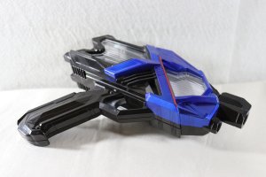 Photo3: Kamen Rider Zero-One / DX A.I.M.S Shotriser & Shooting Wolf Progrise Key & Rushing Cheetah Progrise Key Set Used (3)