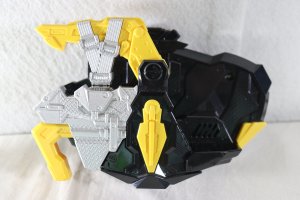 Photo2: Kamen Rider Zero-One / DX Force Riser & Sting Scorpion Progrise Key Used (2)