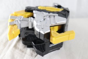 Photo4: Kamen Rider Zero-One / DX Force Riser & Sting Scorpion Progrise Key Used (4)