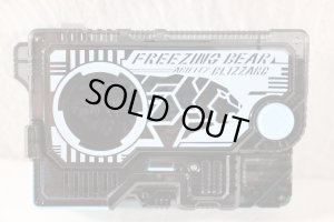 Photo3: (Box Damaged) Kamen Rider Zero-One / DX Freezing Bear Progrise Key with Package (3)