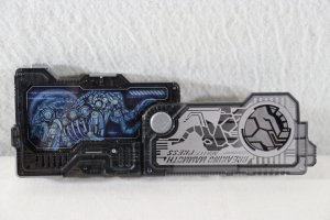 Photo2: Kamen Rider Zero-One / DX Breaking Mammoth Progrise Key (2)