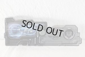 Photo6: Kamen Rider Zero-One / DX Storming Penguin & DX Invading Horseshoe Crab Progrise Key Set with Package (6)