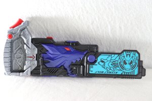 Photo2: Kamen Rider Zero-One / DX Assault Wolf Progrise Key Used (2)