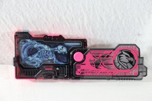 Photo4: Kamen Rider Zero-One / DX Flying Falcon Progrise Key with Package (4)