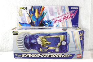 Photo1: (Box Damaged) Kamen Rider Zero-One / DX Rampage Gatling Progrise Key with Package (1)