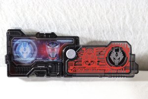 Photo2: Kamen Rider Zero-One / DX Final Venting Ryuki Progrise Key Used (2)