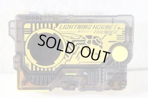 Photo3: Kamen Rider Zero-One / DX Lightning Hornet Progrise Key with Package (3)