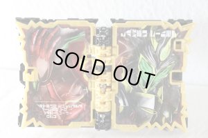 Photo10: Kamen Rider Saber / DX Omni Force &Grimoire Wonder Ride Book + Dooms Driver Buckle with Package (10)