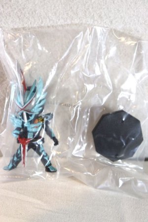 Photo1: Kamen Rider Saber / Ichiban Kuji Deforme-X Figure Saber Primitive Dragon (1)