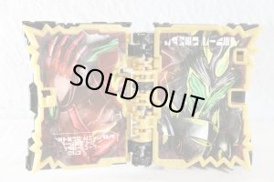 Photo3: Kamen Rider Saber / DX Omni Force ＆Grimoire Wonder Ride Book + Dooms Driver Buckle Used (3)