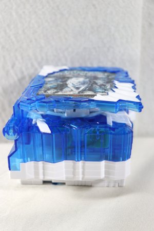 Photo5: Kamen Rider Saber / DX Tategami Hyoujuu Senki Wonder Ride Book with Package (5)