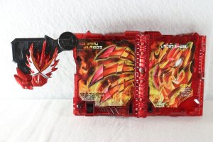 Photo5: Kamen Rider Saber / DX Elemental Dragon Wonder Ride Book with Package (5)
