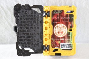 Photo2: Kamen Rider Saber / DX OOO Animal Comboroku Wonder Ride Book Used (2)