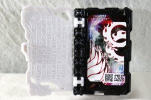 Photo2: Kamen Rider Saber / DX Houshin Kamen Engi Wonder Ride Book Used (2)