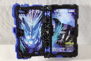 Photo3: Kamen Rider Saber / DX Lion Senki Wonder Ride Book (3)