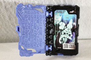 Photo2: Kamen Rider Saber / DX King of Arthur Wonder Ride Book (2)