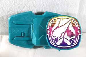 Photo4: Kamen Rider Revice / DX Twosidriver & DX Bat Vistamp Used (4)
