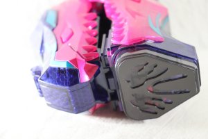 Photo4: Kamen Rider Revice / DX Giffard Rex Vistamp Used (4)