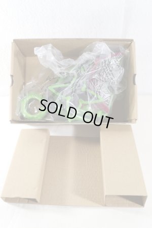 Photo2: Kamen Rider Geats / Premium DX Memorial Ninja Raise Buckle with Package (2)