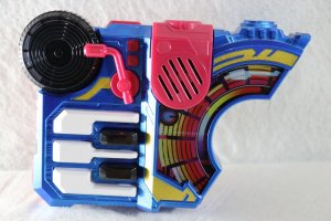 Photo3: Kamen Rider Geats / Premium DX Memorial Beat Raise Buckle with Package (3)