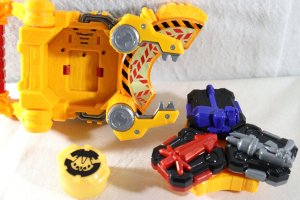 Photo1: Kamen Rider Geats / DX Powered Builder Buckle & Gigant Buckle Set Used (1)