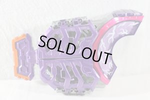 Photo3: Kamen Rider Geats / Premium DX Memorial Zombie Raise Buckle with Package (3)