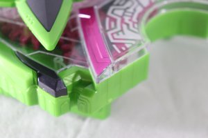 Photo2: Kamen Rider Geats / DX Ninja Raise Buckle Used (2)