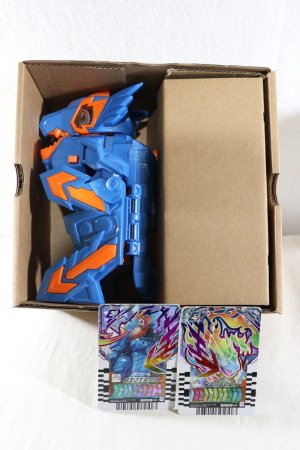 Photo2: Kamen Rider Gotchard / DX Chemy Nijigon with Package (2)