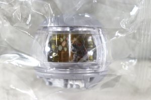 Photo1: Kamen Rider Zeztz / Gaim Kiwami Arms Capsem (1)