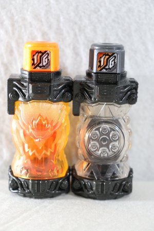 Photo3: Kamen Rider Build / DX HawkGatling Full Bottle Set with Package (3)