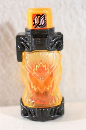 Photo1: Kamen Rider Build / DX Taka Full Bottle Used (1)