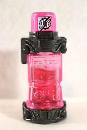 Photo1: Kamen Rider Build / DX Game Full Bottle Used (1)