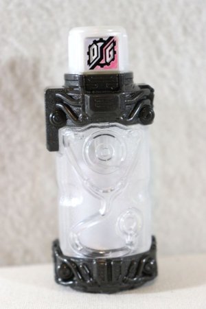 Photo1: Kamen Rider Build / DX Doctor Full Bottle Used (1)