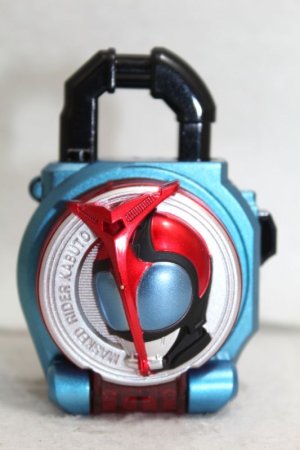 Photo1: Kamen Rider Gaim / Kabuto Rider Form Lockseed LED ver. (1)